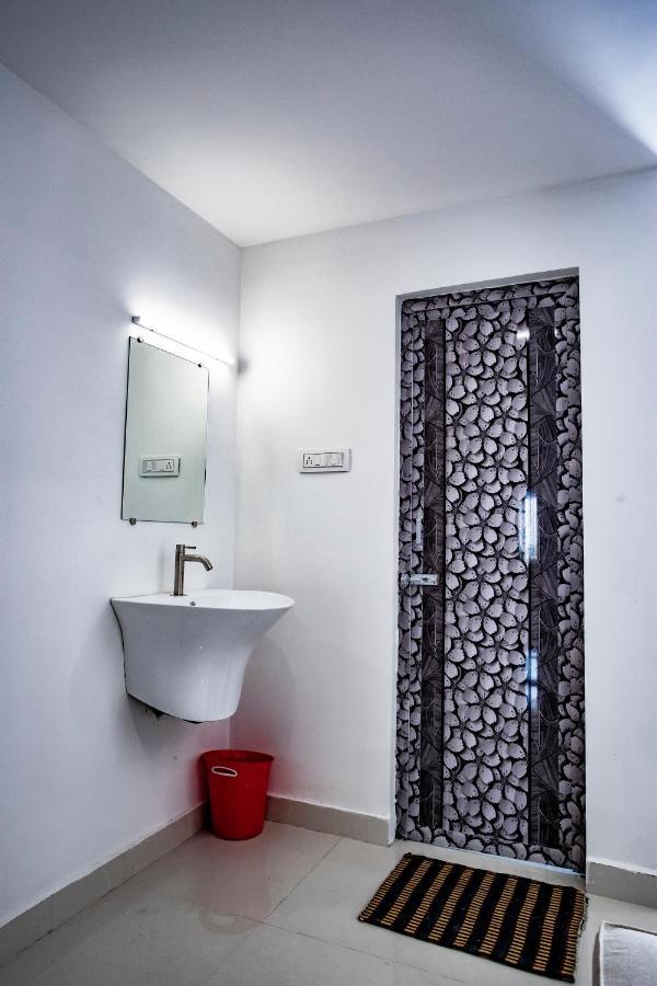 Hotel Viswa Grand كانياكومارى المظهر الخارجي الصورة