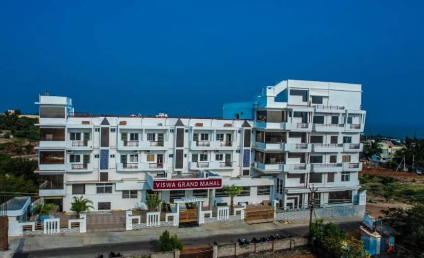 Hotel Viswa Grand كانياكومارى المظهر الخارجي الصورة